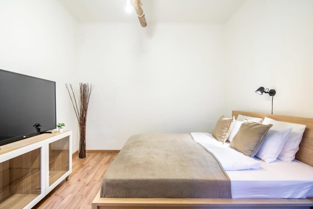 Convenient Apartment At Gastro Driven Location บูดาเปสต์ ภายนอก รูปภาพ
