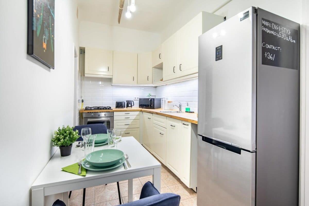 Convenient Apartment At Gastro Driven Location บูดาเปสต์ ภายนอก รูปภาพ